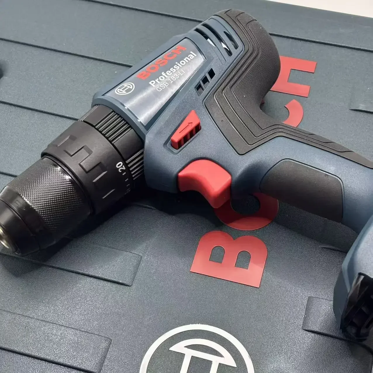 Trapano avvitatore a impulsi B - Brushless Cordless Electric Drill 18V recensione e prezzo